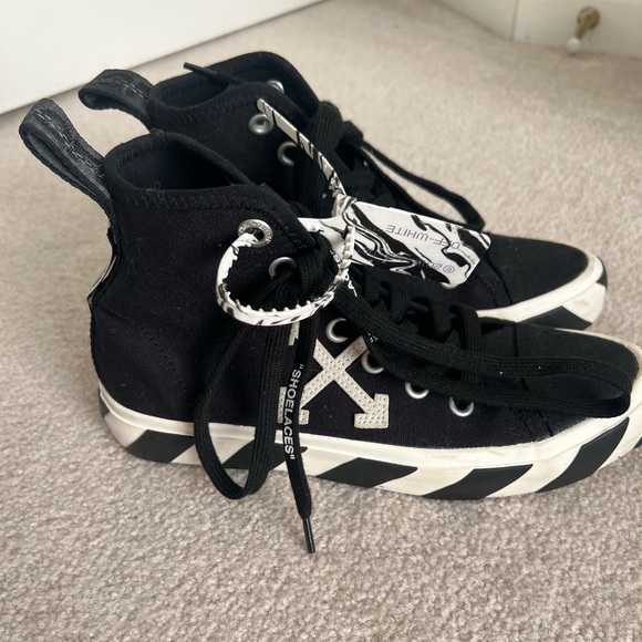 OFF-WHITE Mid Top Vulcanized sneakers sz 39